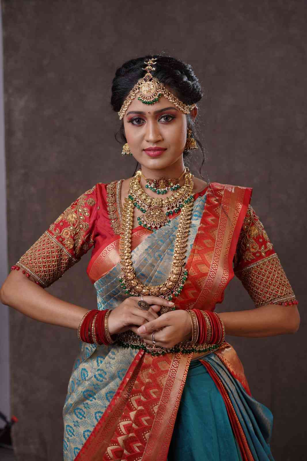 Manjarimakeupandhair